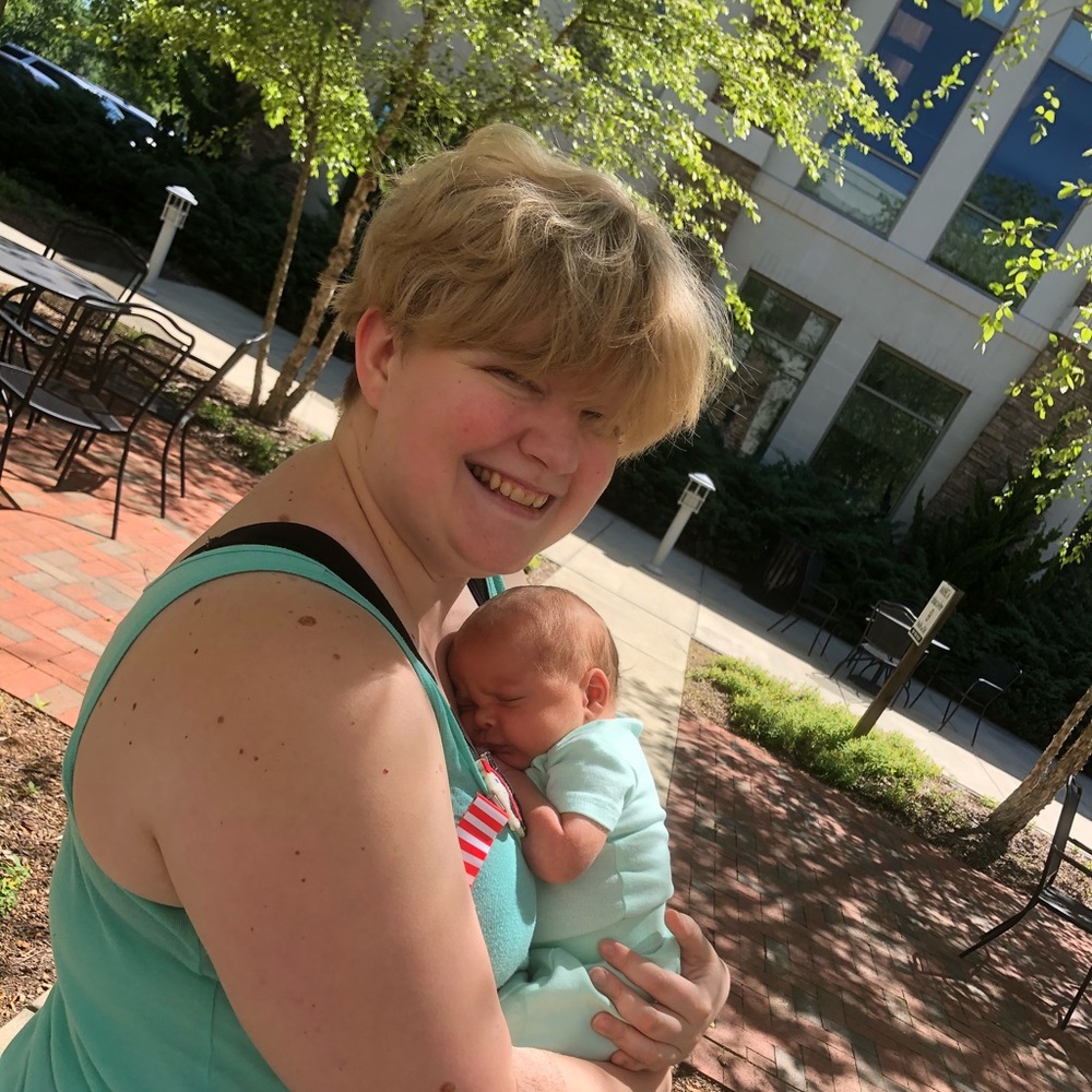 Meet your Posher, Lorrie